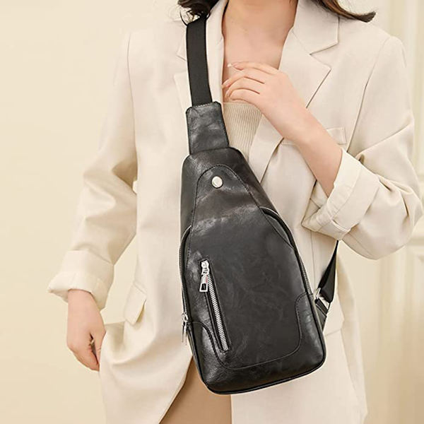 Kvinnor Sling Bag Chestation Bag Liten Axelväska Läder Crossbody Body Bred Rem Axelväska Mini Ryggsäck Unisex för Utomhussporter Vandring