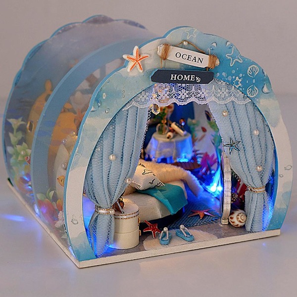 LED DIY Mini Ocean Tunnel Dockhus Kit Miniatyr med Möbler Trä Dockhus Present till Barn Vänner