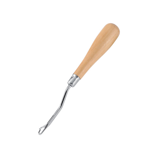 Elegant böjd virknål i trä, perfekt för projekt med canvas och ull, rostfritt stål garanterar hållbarhet och precision
