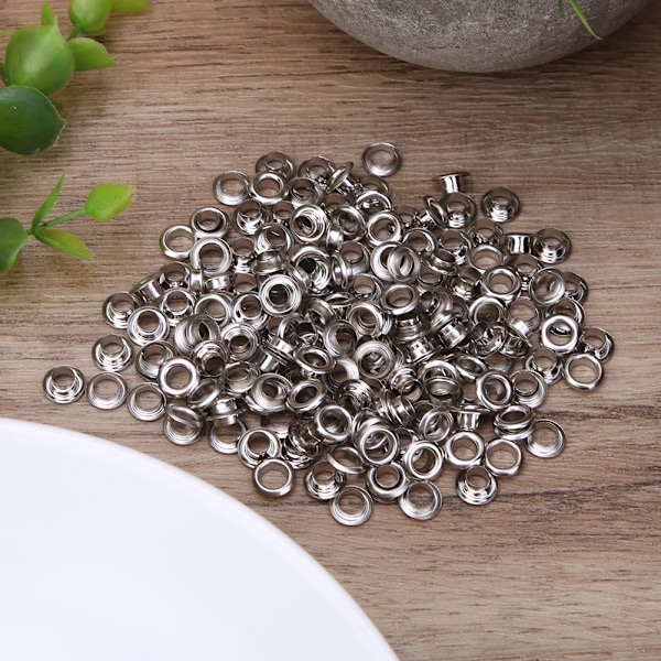 Dekorativa öljetter för DIY-projekt, premiumkvalitet silverfärgade metallnitar enkel installation, populära i den västerländska modekretsen