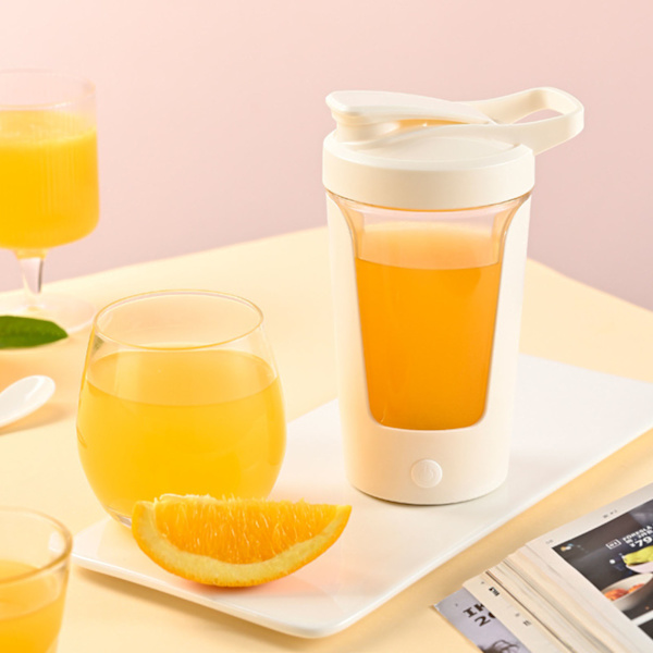 Självrörande mugg 450 ml, helautomatisk, säker, stabil, livsmedelsgodkänd plast, automatisk blandningskopp för hem, café, kontor, beige