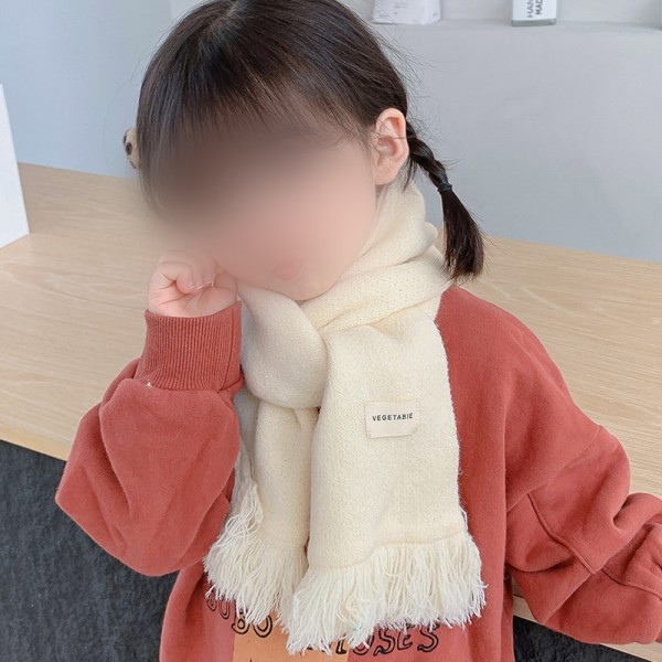 Stickade ullhalsdukar för barn är varma och tjocka och mångsidiga