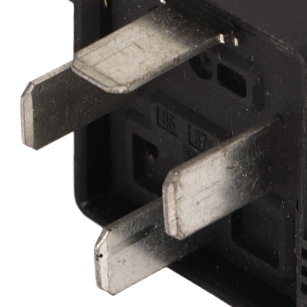 Elektrisk säkringsboxrelä A0025427219 Multifunktionell luftfjädring kompressor bränslepumpsrelä för A B C-klass