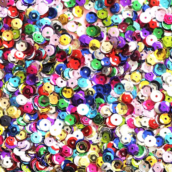 Regnbågsrunda broderipaljetter, hexagonal form (imitation av fiskfjäll) ger ett distinkt utseende, slät yta med livfulla färger för A