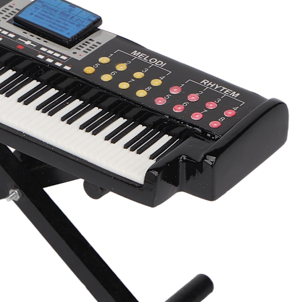 Miniatyr elektroniskt orgel i trä, attraktivt dekorativt elegant stil dockhusinstrumentmodell med stativ