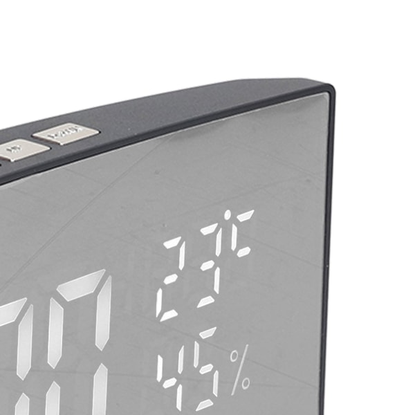 LED Digital Klocka 3 Nivåer Ljusstyrka Snooze USB Batteridriven Elektronisk Spegelväckarklocka med Temp Fuktighetsdisplay Vitt Ljus