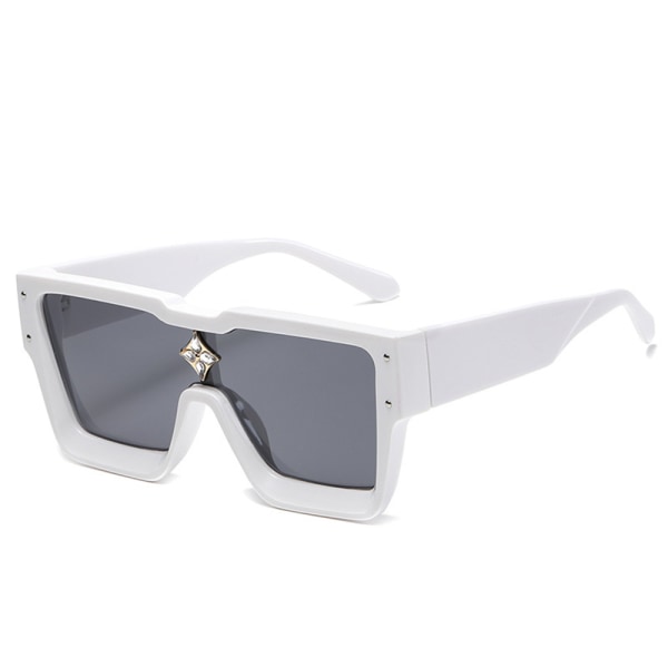 Unisex Diamond Rice Nail Solglasögon Square Shades Resesolglasögon White Frame Black Gray Lens