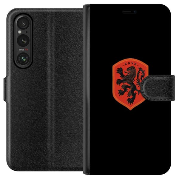 Kompatibel Tegnebogsetui til Sony Xperia 1 V Orange skjold med sort heraldisk løve mod sort baggrund sort