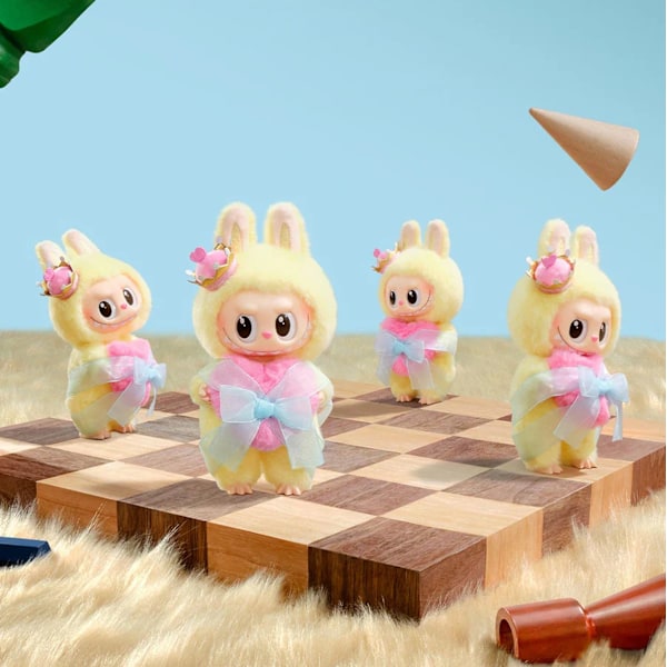 Pop Mart Labubu Let's Check Mate 17 cm