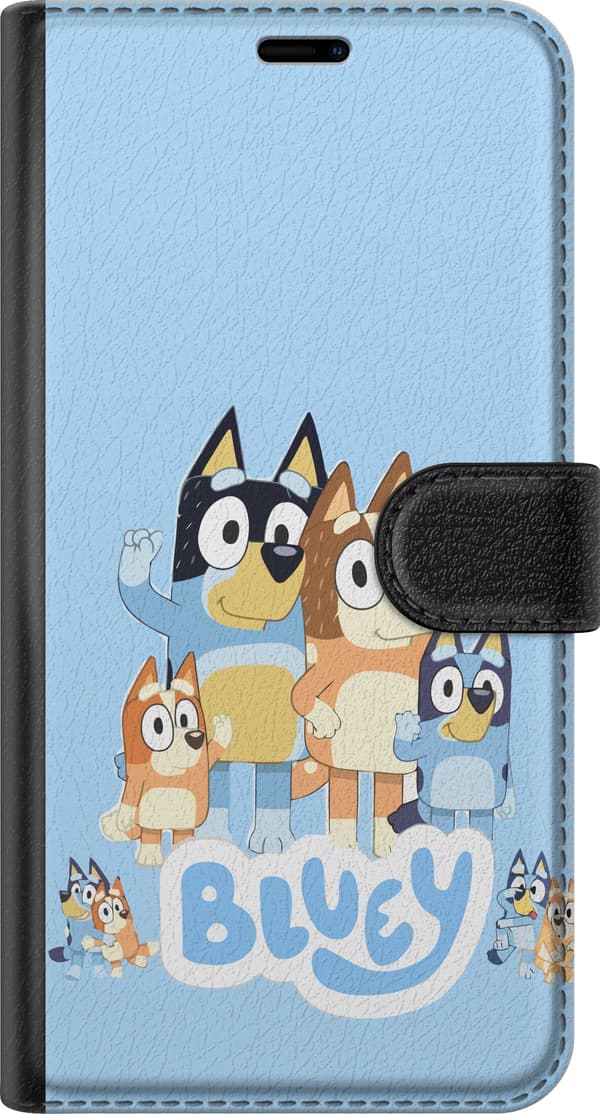 Kompatibelt Lommeboketui til Google Pixel 7a Bluey og hundefamilien sammen på lyseblå bakgrunn blå