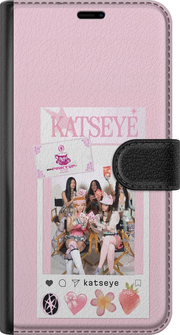 Kompatibel Tegnebogsetui til Apple iPhone 12 Pro Max KATSEYE-collage med jordbær, hjerter og lyserød æstetik pink