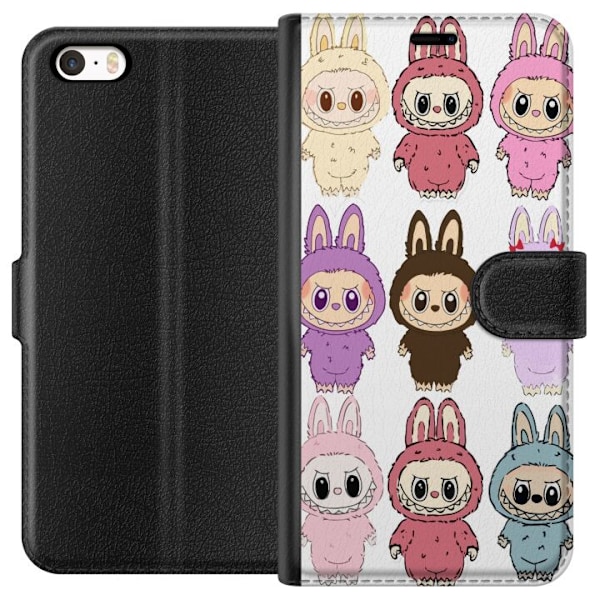 Apple iPhone 5 Plånboksfodral Labubu Pink Monster – Popkonst med Kawaii-touch