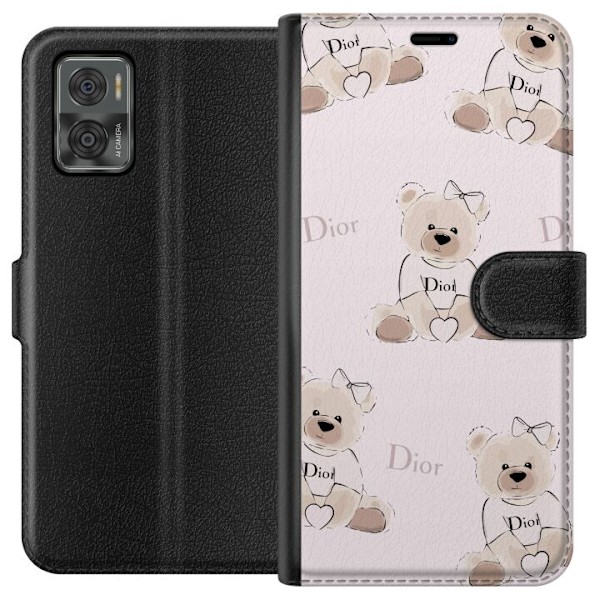 Motorola Moto E22i Lommeboketui Teddy Dior Vibes - luksuriøs teddybjørn i motestil