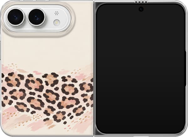 Kompatibel Mobilcover til Apple iPhone Duo Leopardmønster i beige og rosa – Sorte og brune leopardpletter med lyserøde og beige penselstrøg på lys ba beige
