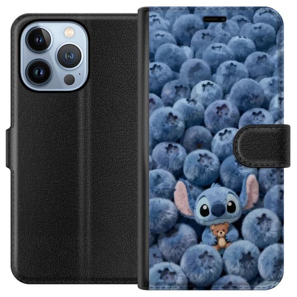 Kompatibel Tegnebogsetui til Apple iPhone 13 Pro Sød, fluffy blå figur med en lille bamse blandt bløde blåbær blå