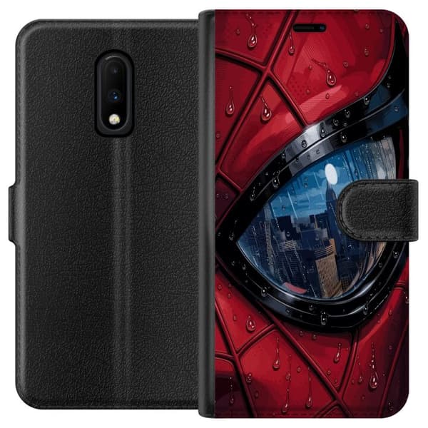 Kompatibelt Lommeboketui til OnePlus 7 Nærbilde av Spider-Man-maske med regndråper og byrefleksjon i øyet rød