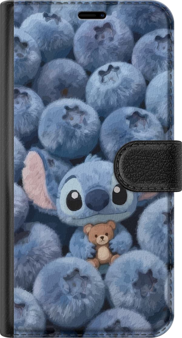 Kompatibelt Plånboksfodral till Google Pixel 10 Blå rymdfigur med stora öron och en liten nalle omgiven av blåbär blå