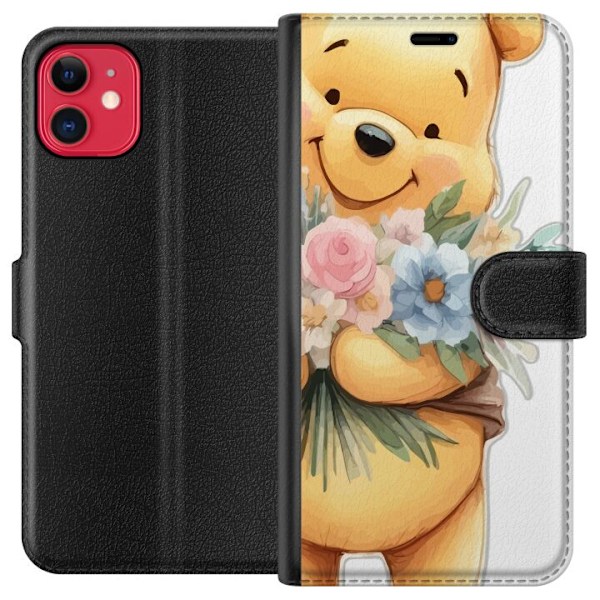 Apple iPhone 11 Plånboksfodral Nalle Puh med blommor – klassisk barnfavorit i blommande vårmiljö