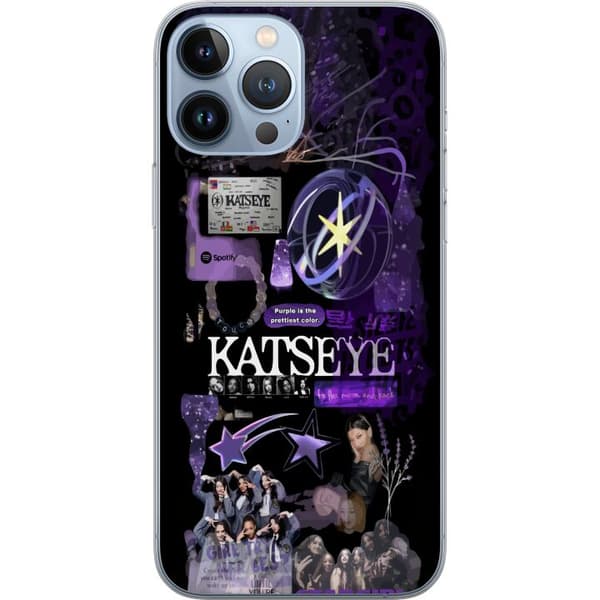 Kompatibelt Mobildeksel til Apple iPhone 13 Pro Max KATSEYE i lilla collage med gruppebilder, stjerner, logo og glitrende nostalgiske detaljer lila