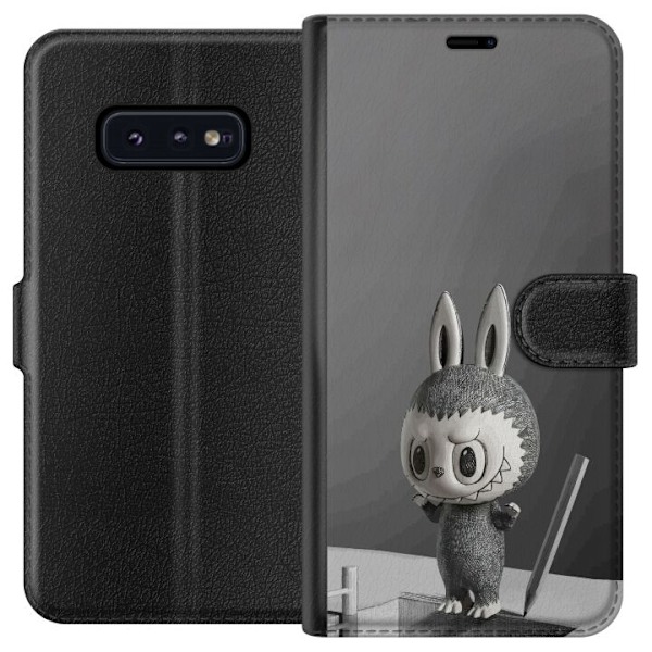 Samsung Galaxy S10e Tegnebogsetui Pop Mart MEGA LABUBU LABUBU