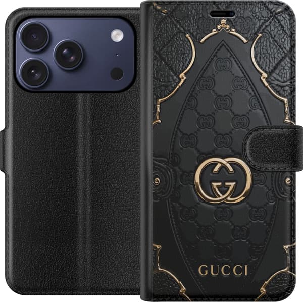 Kompatibel Tegnebogsetui til Apple iPhone 17 Pro Sort quiltet monogrammønster med dekorative gulddetaljer og emblem sort