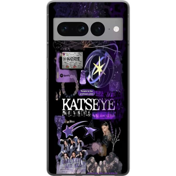 Kompatibelt Mobildeksel til Google Pixel 7 Pro KATSEYE i lilla collage med gruppebilder, stjerner, logo og glitrende nostalgiske detaljer lila