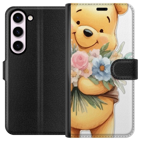 Samsung Galaxy S23 Plånboksfodral Nalle Puh med blommor – klassisk barnfavorit i blommande vårmiljö