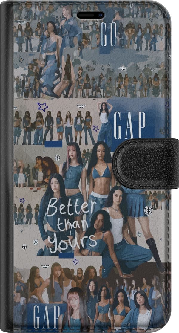 Kompatibel Tegnebogsetui til Apple iPhone 18 Pro KATSEYE i blå denimcollage med gruppebilleder, stjerner og teksten “Better than yours” i ungdommelig blå