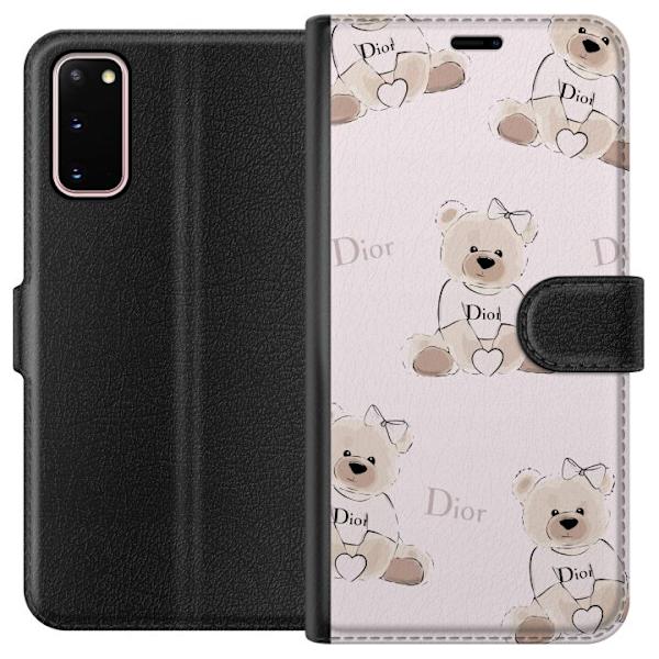 Samsung Galaxy S20 Plånboksfodral Teddy Dior Vibes – lyxig nalle i fashionstil