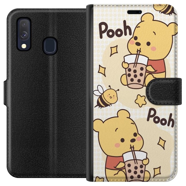 Samsung Galaxy A40 Tegnebogsetui Nalle Pooh-stil - klassisk bjørnemotiv i en ny fortolkning