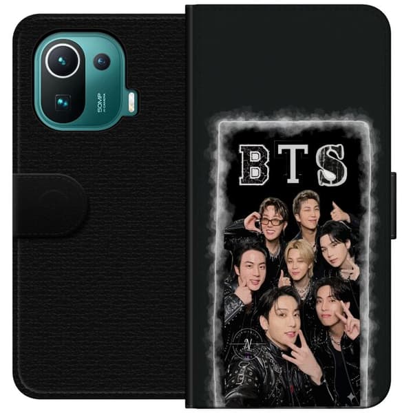 Kompatibel Tegnebogsetui til Xiaomi Mi 11 Pro BTS-medlemmer poserer sammen i sorte outfits for en selfie sort