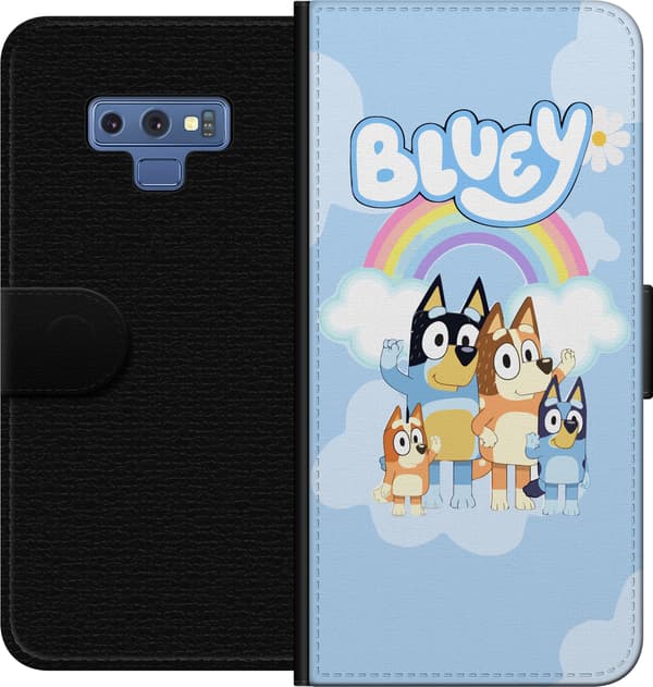 Kompatibel Tegnebogsetui til Samsung Galaxy Note9 Bluey og hundefamilien under en regnbue med hvide skyer blå