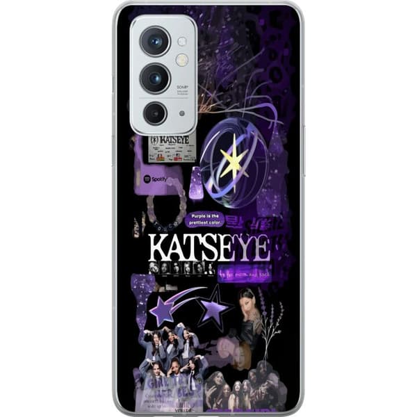 Kompatibelt Mobildeksel til OnePlus 9RT 5G KATSEYE i lilla collage med gruppebilder, stjerner, logo og glitrende nostalgiske detaljer lila