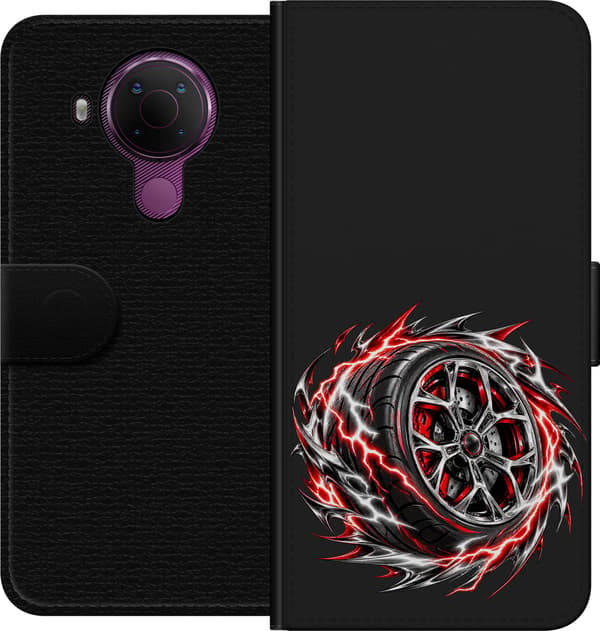 Kompatibel Tegnebogsetui til Nokia 5.4 Sort bildæk med sølvfarvet fælg omgivet af røde og hvide lyn sort