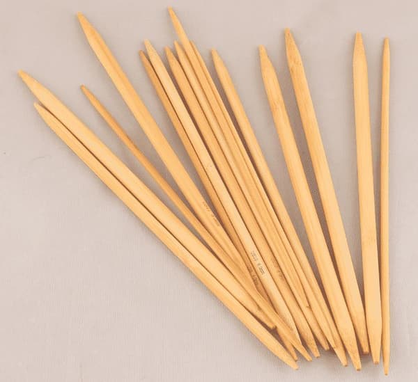 Set med 11 storlekar strumpstickor i finaste bambu 150