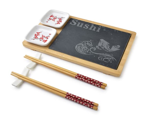 Sushi-sett for to med serveringsbrett og elegant tilbehør