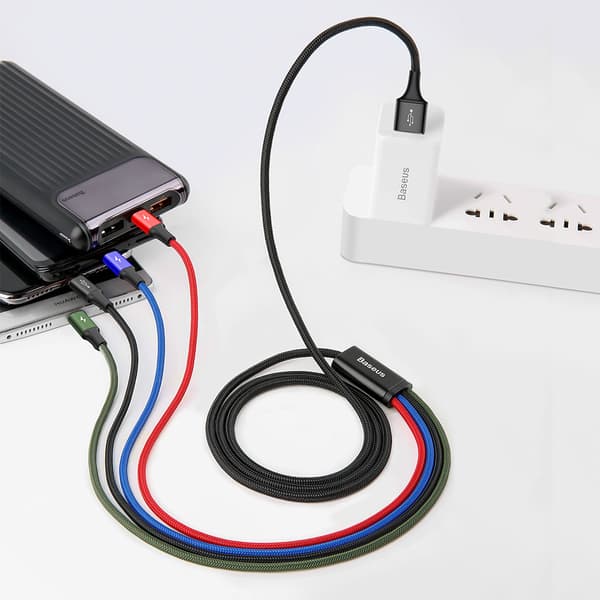 Ny 4-i-1 multi-oplader, USB-C/Lightning/MicroUSB, 3.5A, 1.2m