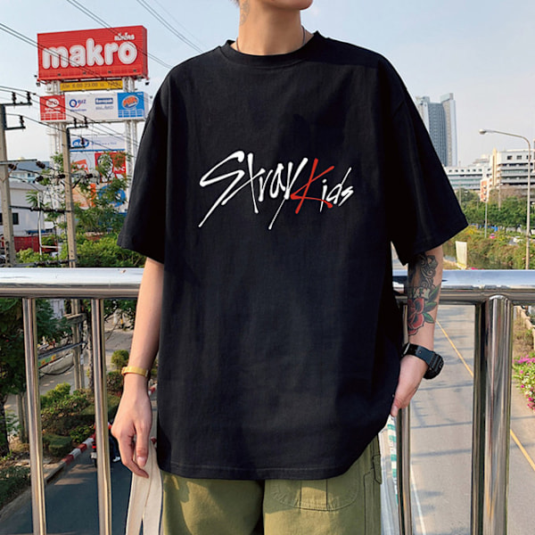 Højkvalitets ny stil K-POP Stray Kids trykt bomulds T-shirt til mænd kvinder sort 2 black 2 L