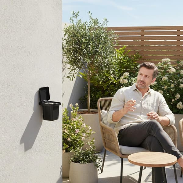 Wall-mounted trash can and ashtray with lid svart