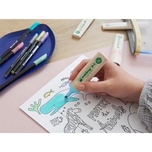 Pakkauksessa 10 Highlighters 24 Ecoline Light Green 2-5 mm