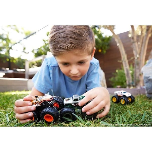 Hot Wheels - Monster Truck - Bil med kæmpe hjul - Tilfældig model