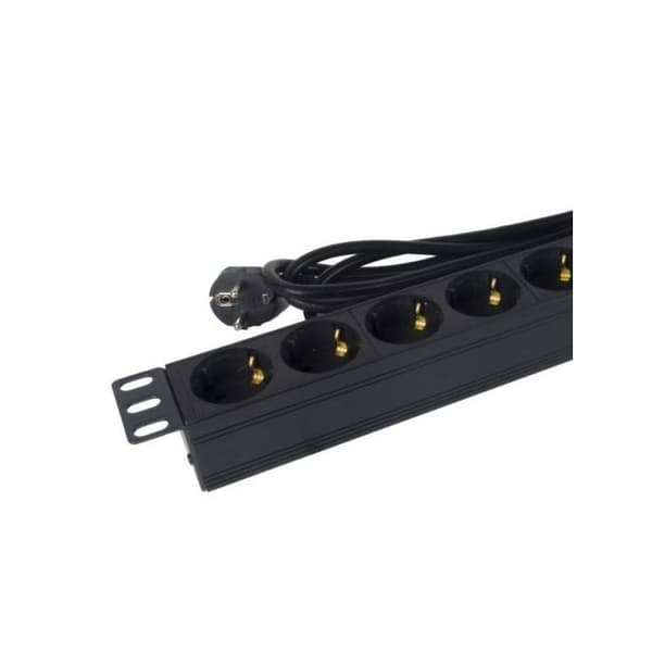 Phasak BNS 1518 19U Rack-regletti, jossa on 8 pistorasiaa