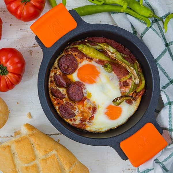 PINTI Casserole 2 håndterer effektivt non-stick pander med låg CM28 Naranja