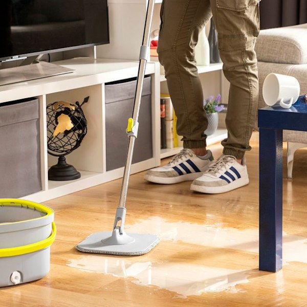 Itsepuhdistuva pyörivä moppi ja erotinkauha Selimop InnovaGoods Gul
