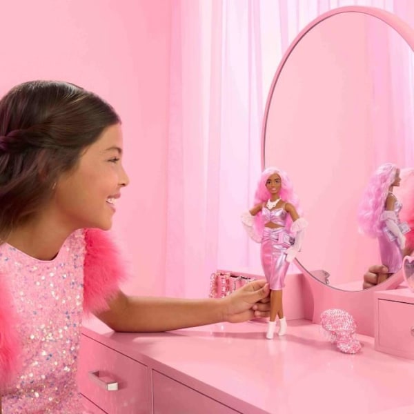Barbie-Deluxe Style - Barbie-nukke vaaleanpunaisessa kiiltävissä mekossa HYV25 Rosa