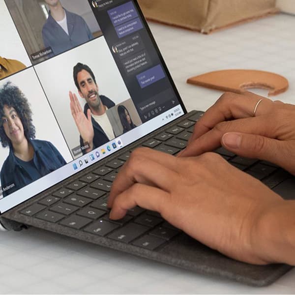 Tastatur til Surface Pro - Microsoft - Kompatibel med Surface Pro 11. generation, Pro 9, Pro 8 - Safir - Baggrundsbelyst