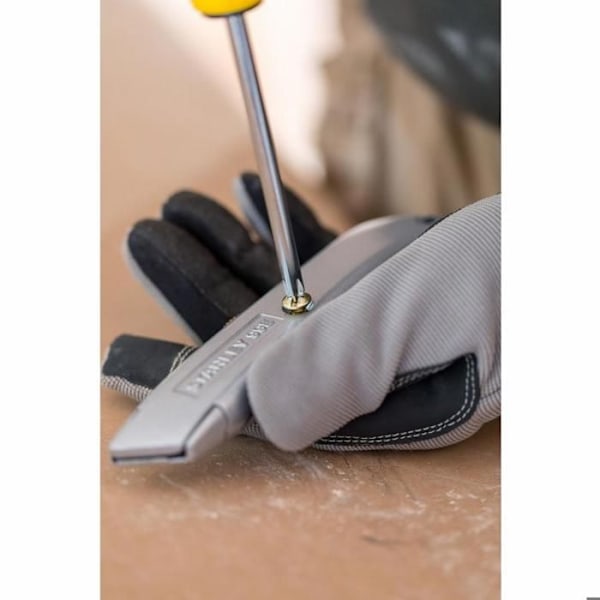 Kutter - STANLEY - 99E - Udtrækkelig klinge - Zinklegering - 15,5 cm