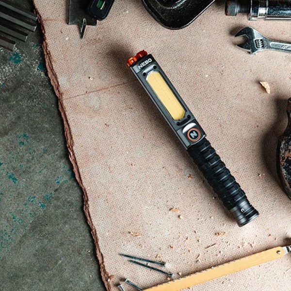 NEBO Big Larry 3 Stealth - Arbejdslys, 600 Lumens lommelygte med COB arbejdslys, magnetisk lommeclipsbase til Svart