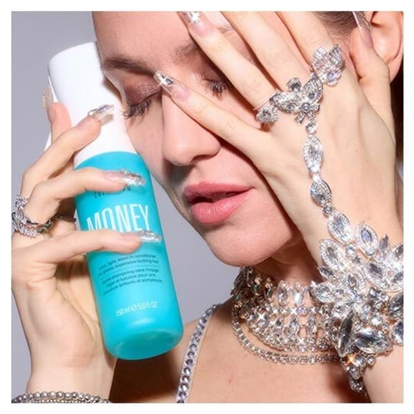 Color Wow Spray Raha Suihke