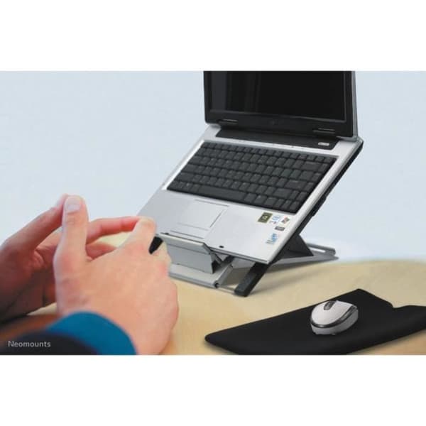 Universal stativ til iPad, tablet og laptop - NEWSTAR NSLS100 - Justerbar - Sølv